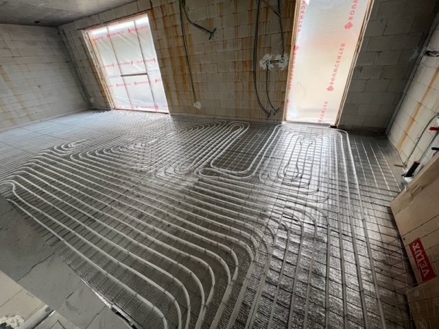 Aangelegde vloerverwarming droogbouw in woning