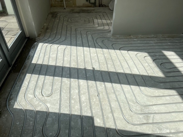 Particuliere woning impressie ingefreesde vloerverwarming bestaande vloer