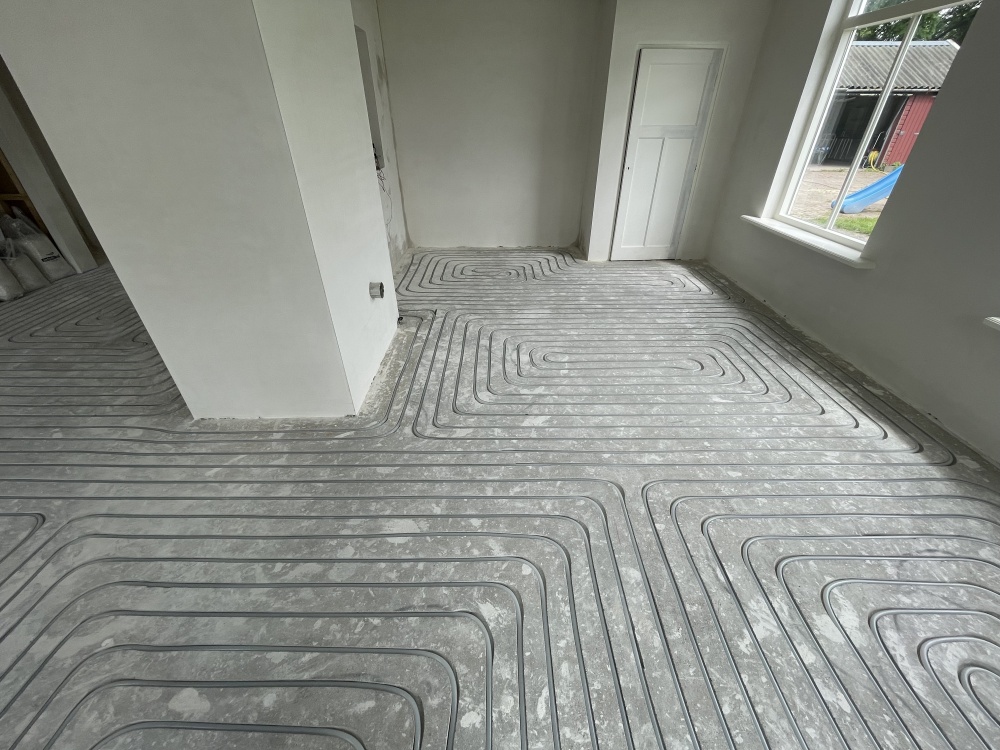 Impressie van een cementdekvloer